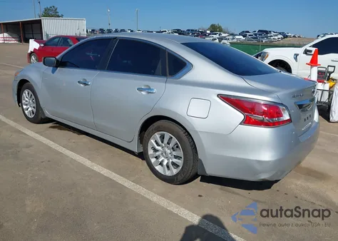 2015 Nissan Altima 2.5/2.5 S/2.5 Sl/2.5 Sv z USA, uszkodzony, nr VIN 1N4AL3AP8FC239785
